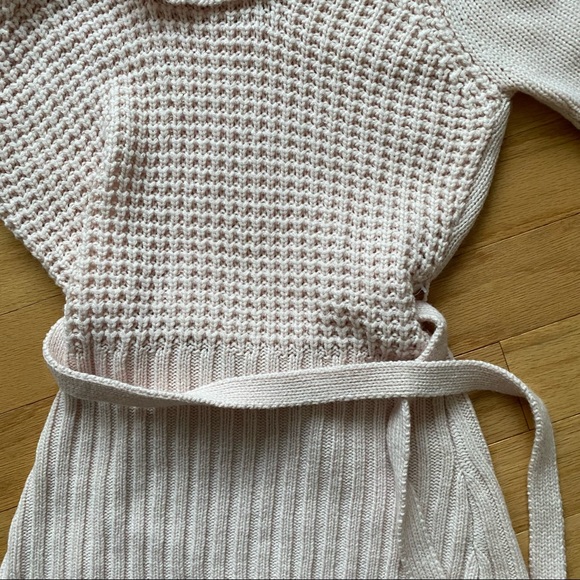 pink sweater - Picture 6 of 7